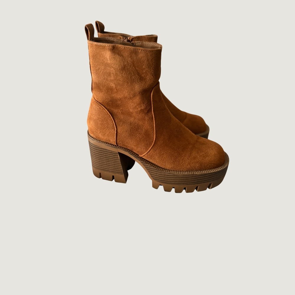 Forever 21 Y2k Cognac Brown Faux Suede Platform Lug Sole Ankle Boots 6 Round Toe